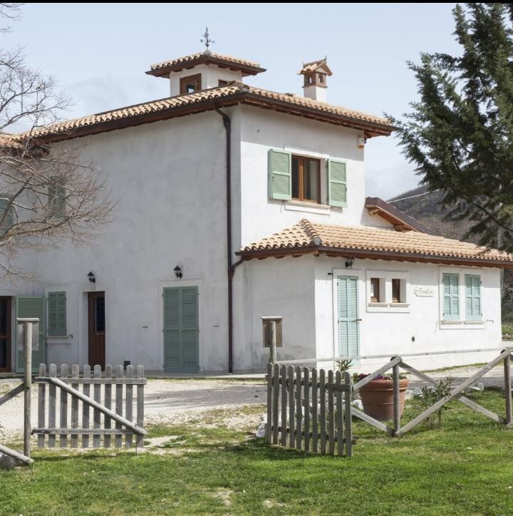 Agriturismo San Martino 폴리뇨 외부 사진